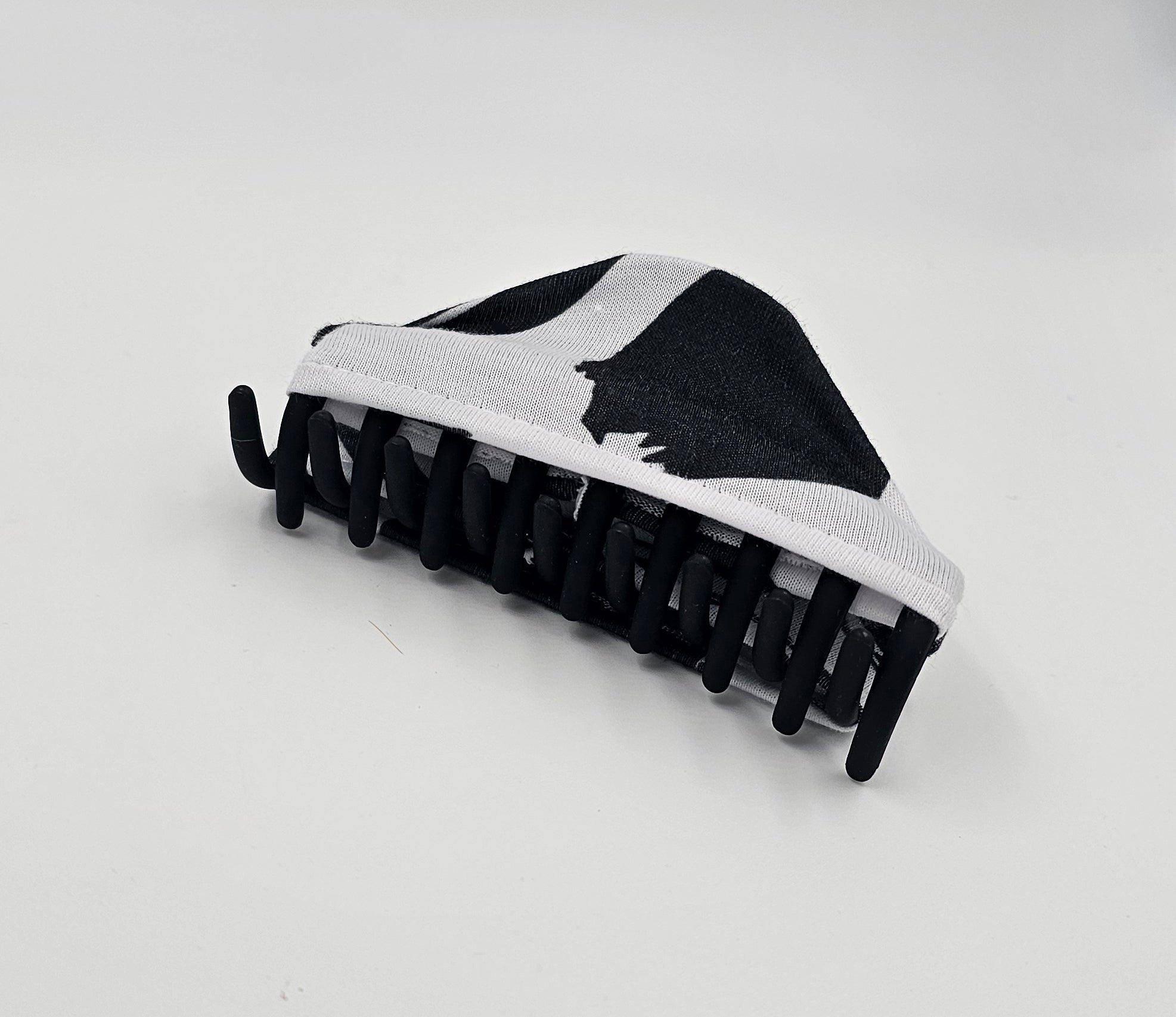 Fab Claw Black/White Art Print (large)