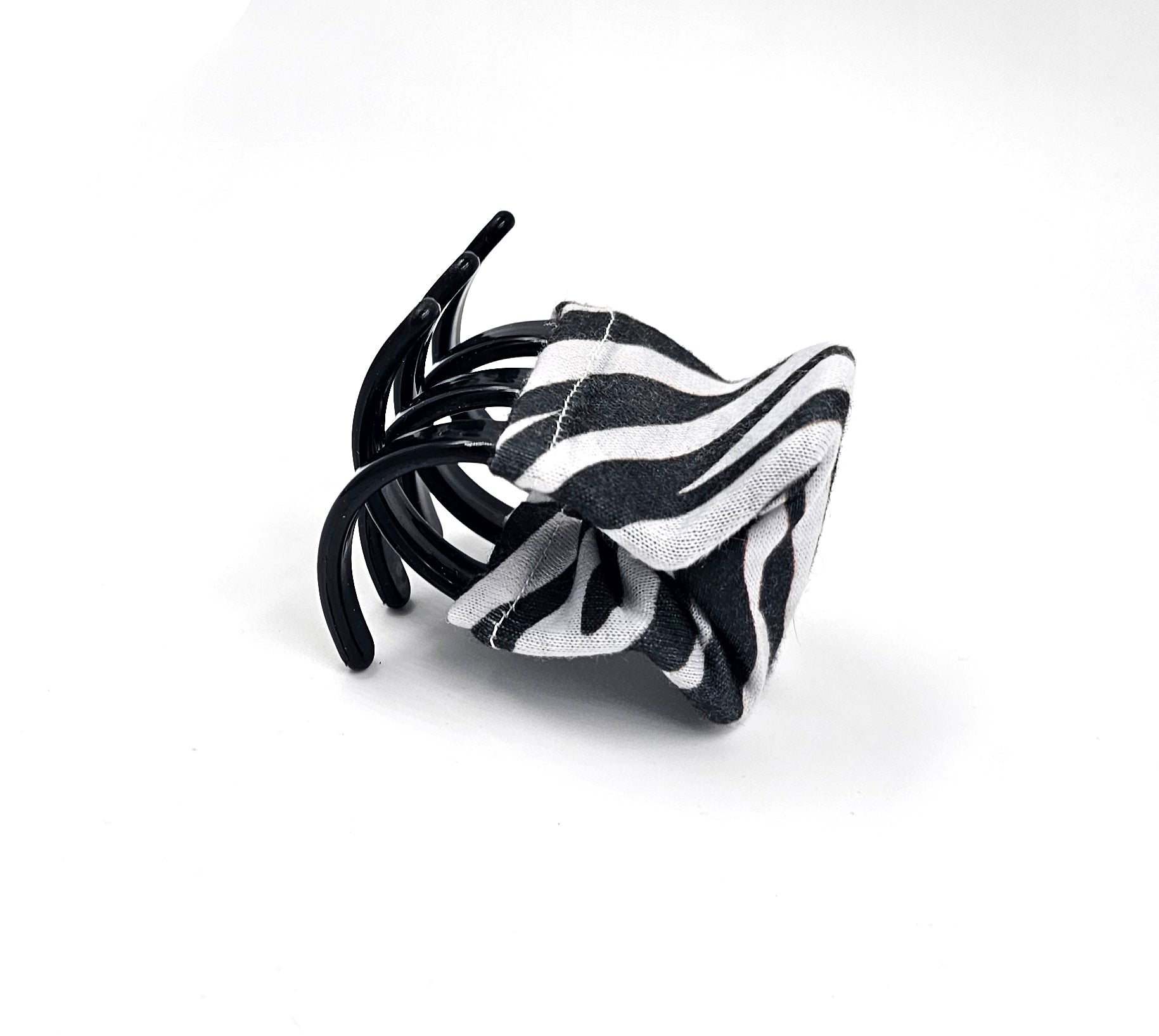 Fab Claw Zebra
