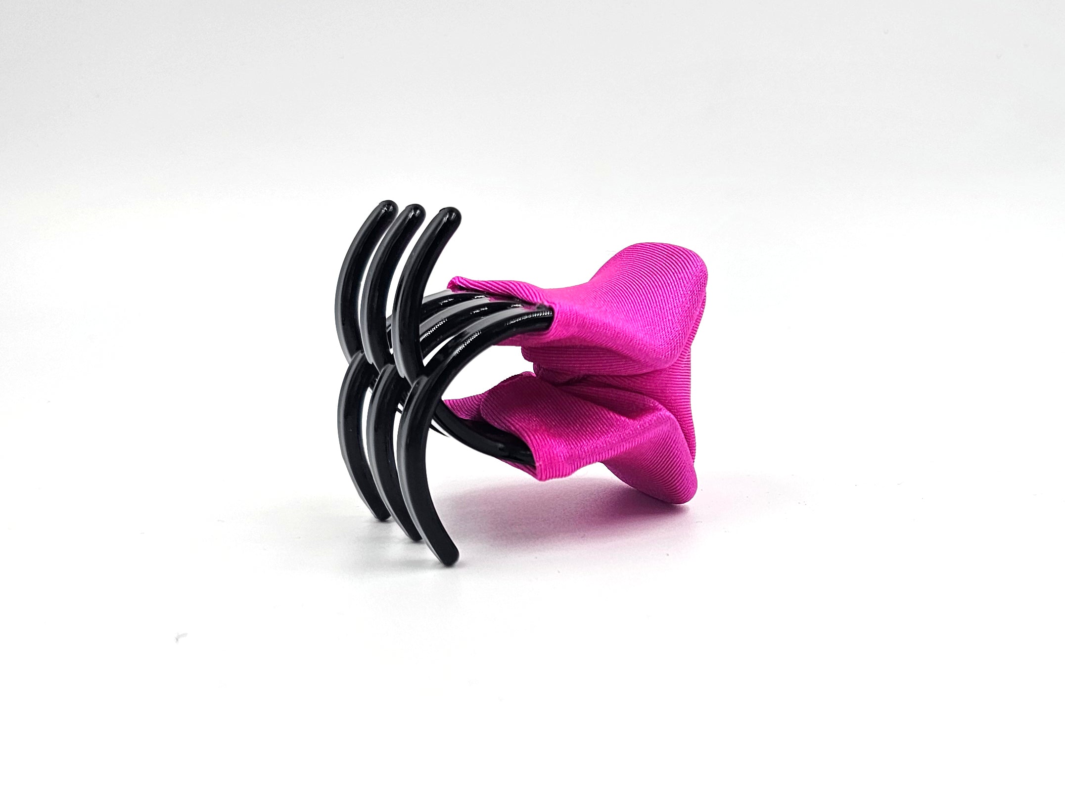 Fab Claw Pink (medium)